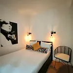 Le Twelve Paris