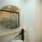 Le Twelve Hotel 3*