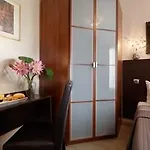 Le Twelve Hotel Paris