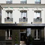 Le Twelve Hotel