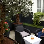 Le Twelve 3* Paris