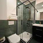 Le Twelve 3* Paris