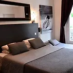 Le Twelve Paris