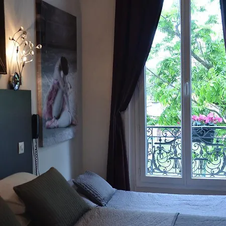 Le Twelve 3* Parigi