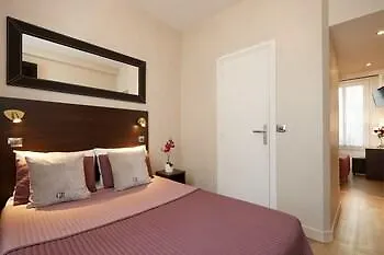 Le Twelve Hotel