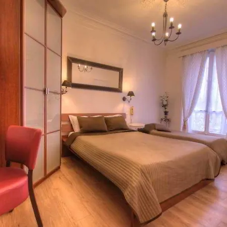 Le Twelve 3* Parigi