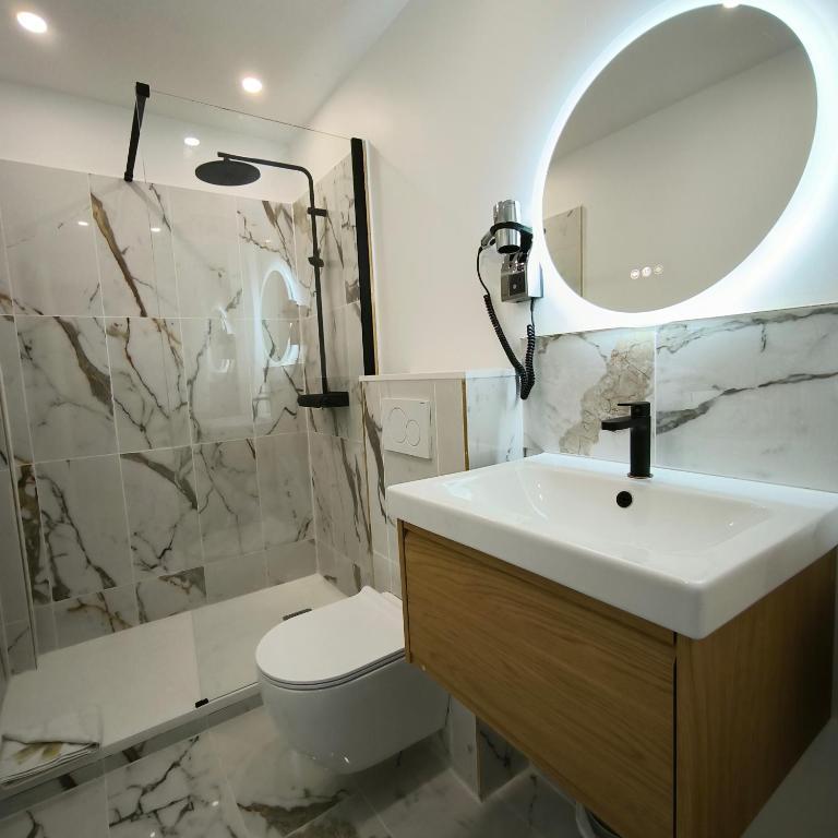 Hotel Le Twelve Paris